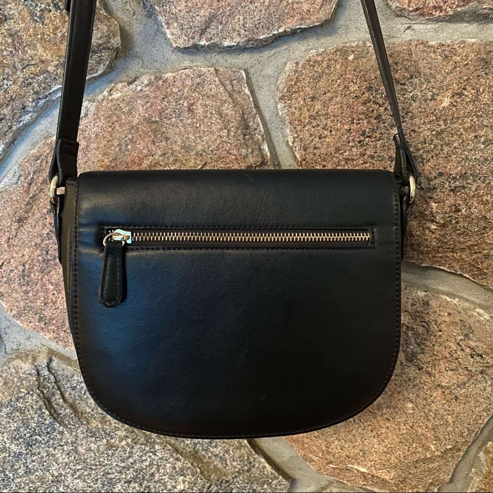 Forever 21 saddle bag in new condition